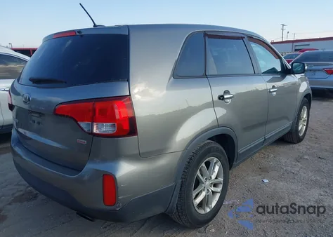 2014 Kia Sorento Lx z USA, uszkodzony, nr VIN 5XYKT3A61EG426365